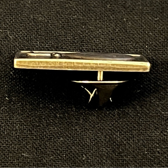 Balloon Lapel Pin - Picture 7 of 8